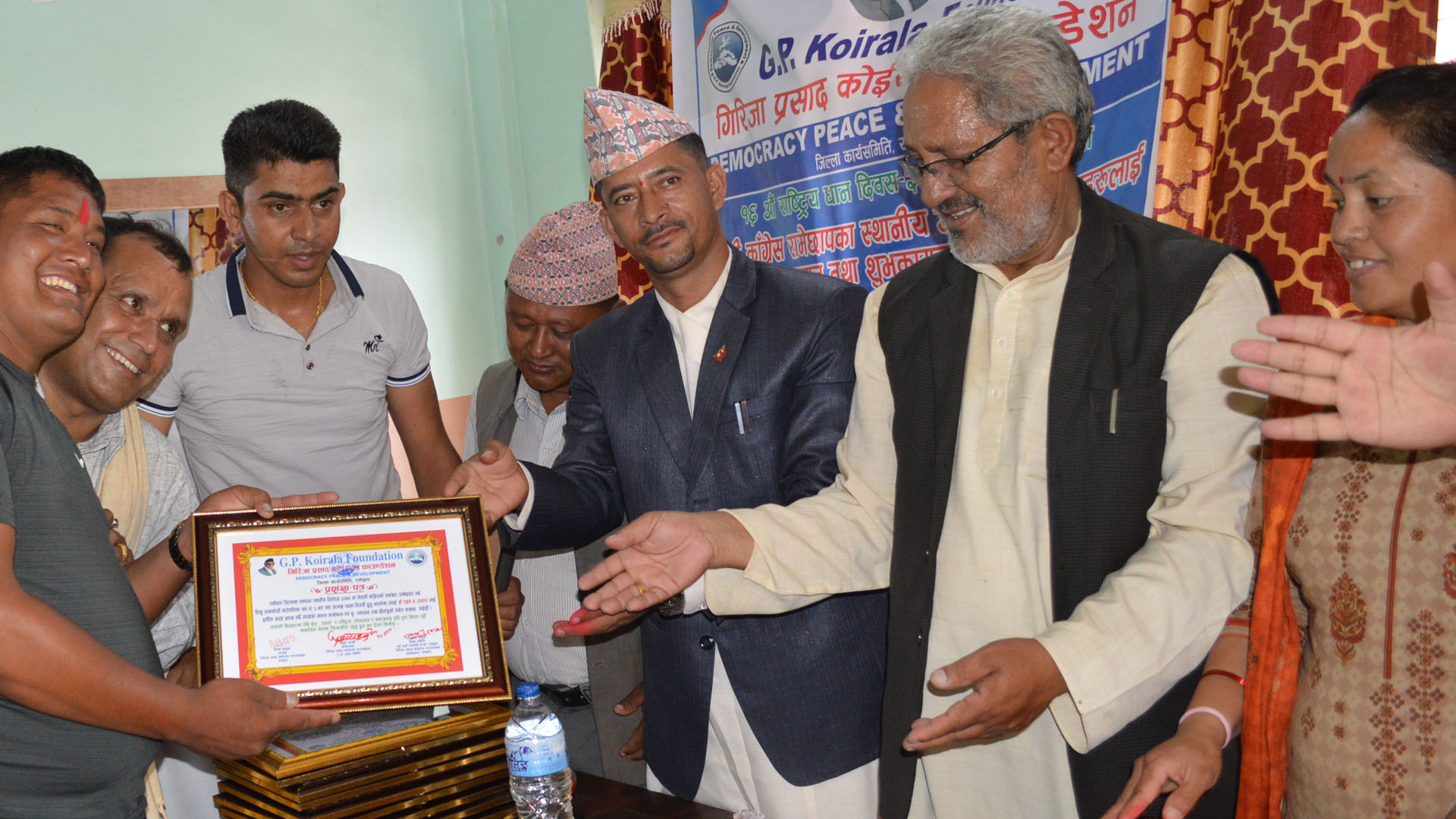 जीपी फाउण्डेशन रामेछापले जनप्रतिनिधिलाई गर्यो सम्मान