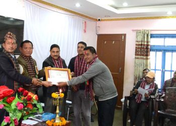 युवा पत्रकार विक सम्मानित