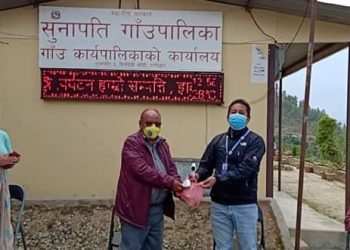 कोरोना विरुद्ध सिडिएसको सहयोगः दुई गाउँपालिकालाई सुरक्षा सामाग्री