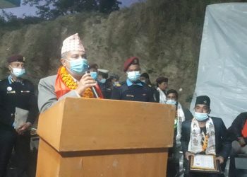 प्रहरीलाई कुनै पनि चिजको अभाव हुन दिन्नः मन्त्री जम्कट्टेल