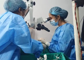 मन्थलीको  आँखा शिविरबाट ८ सय भन्दा बढि लाभान्वित