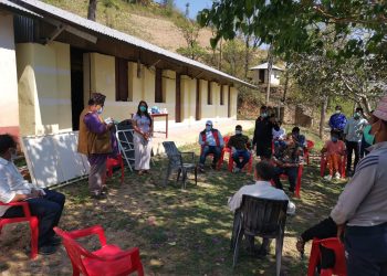 नेका रामेछाप – काठमाण्डौं सम्पर्क समितिद्वारा स्वास्थ्य सामाग्री बितरण