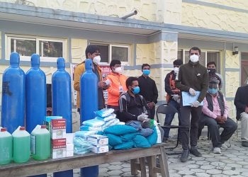 प्रगतिशिल समाज दोरम्बाद्वारा स्वास्थ्य सामाग्री हस्तान्तरण