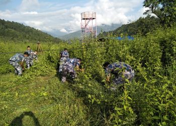संविधान दीवसको अवसर पारेर विटार पार्कको सर सफाई