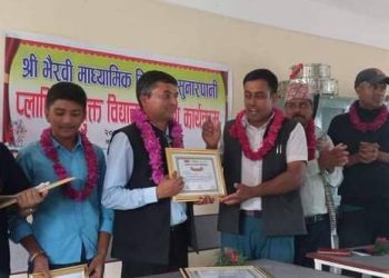 सुनारपानीको भैरवि माबि प्लास्टिक मुक्त घोषणा