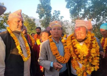 काँग्रेस भित्र भालुको प्रबेश