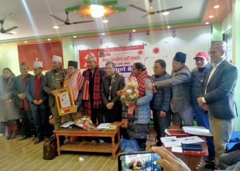 एमाले रामेछापले गर्यो प्रदेश सभा सदस्यलाई सम्मान