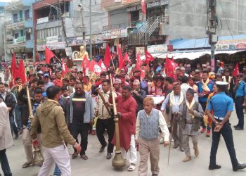 मन्थली शहिद स्मृति बहुमुखी क्याम्पसको स्ववियू सभापतिमा अबिनास कार्की बिजयी,खुसीयालीमा बिद्यार्थीहरुले निकाले बिजय र्‍याली 