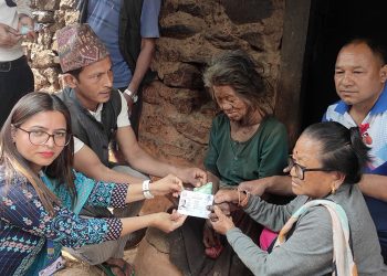 रामेछापमा ७२ बर्षिया बृद्धाले बल्ल पाइन नागरिकता