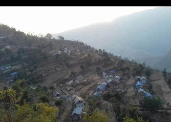 कौछिनी सडक दुर्घटना,  एउटै गाँउका ४ जनाको निधन पछि गाउनै शोकाकुल, “अगाडि सिटमा बस्ने अधिकांस बिते, पछाडि सामान राख्ने ठाँउमा वसेका हामी सबै बाच्यौ” – घाइते थोकर
