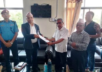 रामेछापको नागरिक समाजले बुझायो सरकारलाई ध्यानाकर्षण पत्र 