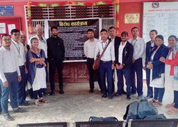 रामेछाप नगरपालिका कर्मचारीहरू मूल ढोका बन्द गरेर आन्दोलनमा सुनापति ठप्प, अन्यमा असर देखिएन