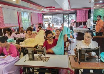 महिलाहरुका लागि एड्भान्स लेडिज फेसन, डिजाइन, कटिङ तथा सिलाई तालिम
