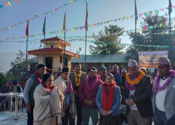 शिक्षक दम्पतीद्वारा विद्यालयमा सरस्वती मन्दिर निर्माण पछि हस्तान्तरण 