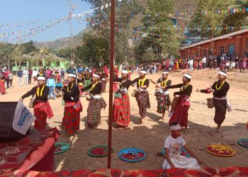 लदी पुजाका अवसरमा मन्थलीमा खुल्ला नृत्य प्रतियोगिता