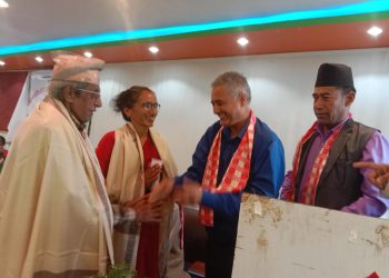 जेष्ठ नागरिक द्वारा ९ जना असल बुहारी सम्मानित