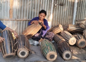 यस बर्षको तिहारमा मादलको माग बढेपछि जब्बर बहादुरलाई भ्याइनभ्याई