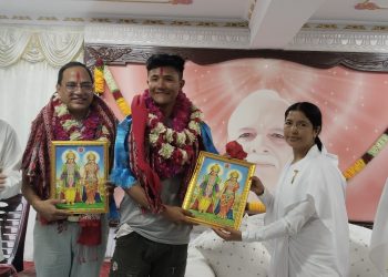 ब्रम्हाकुमारी राजयोग मन्थली द्वारा सर्बोच्च शिखर सगरमाथाको आरोहण गर्ने रामेछापका युवालाई सम्मान